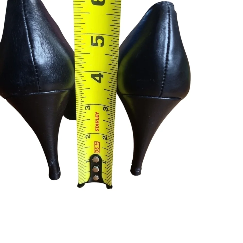 Ellus Black Leather Studded Heel Size 34 - Picture 3 of 4